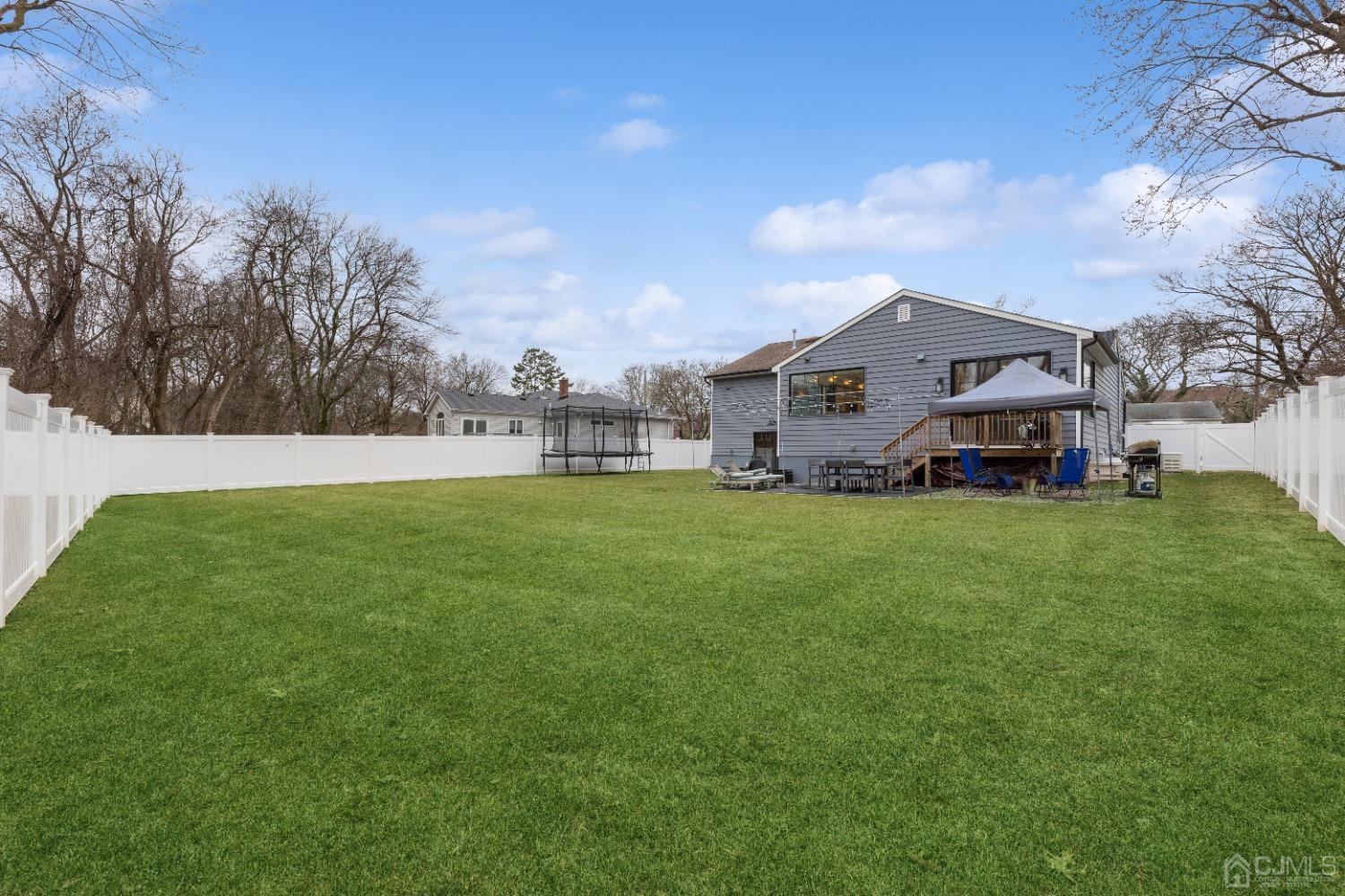 13 Brookfall Road Edison, NJ 08817 - Photo 25 of 29 Gallery Image 25