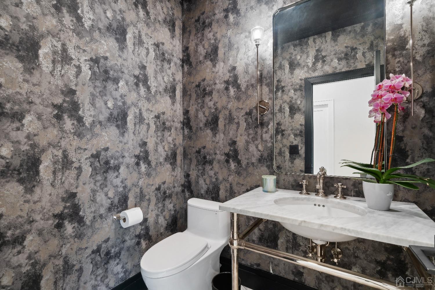 13 Brookfall Road Edison, NJ 08817 - Photo 9 of 29 Gallery Image 9