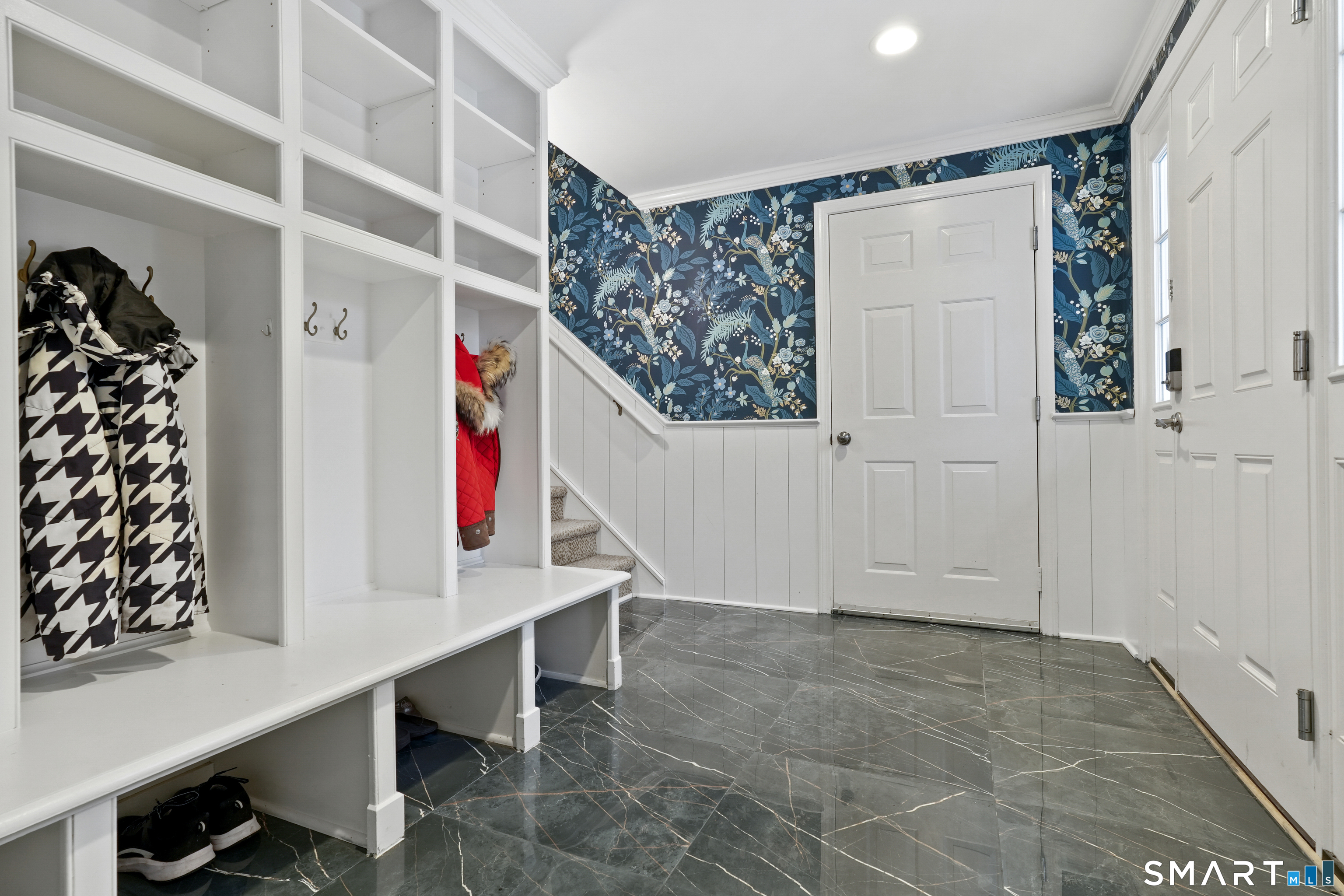 26 Abbott Avenue Ridgefield, CT 06877 - Photo 3 of 34