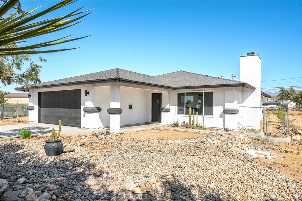 22031 Sauk Road Apple Valley, CA 92308 - Photo 2 of 45