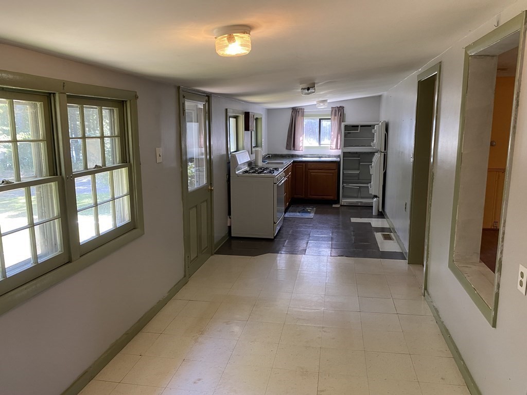 1 Brayton Drive Southwick, MA 01077 - Photo 12 of 30