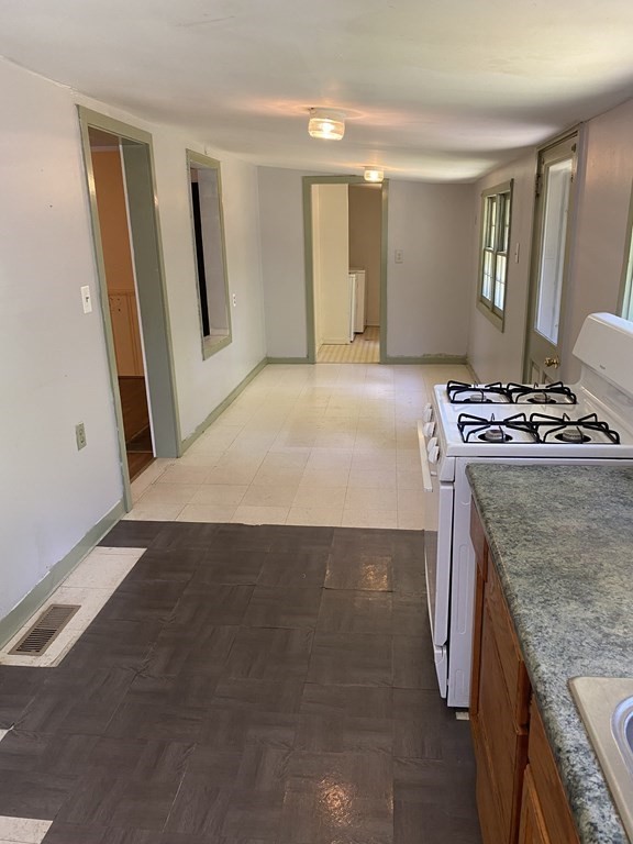 1 Brayton Drive Southwick, MA 01077 - Photo 13 of 30