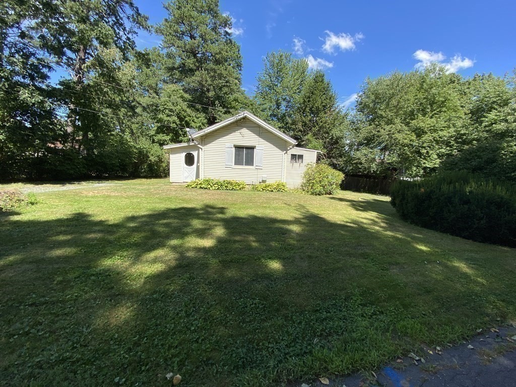 1 Brayton Drive Southwick, MA 01077 - Photo 23 of 30