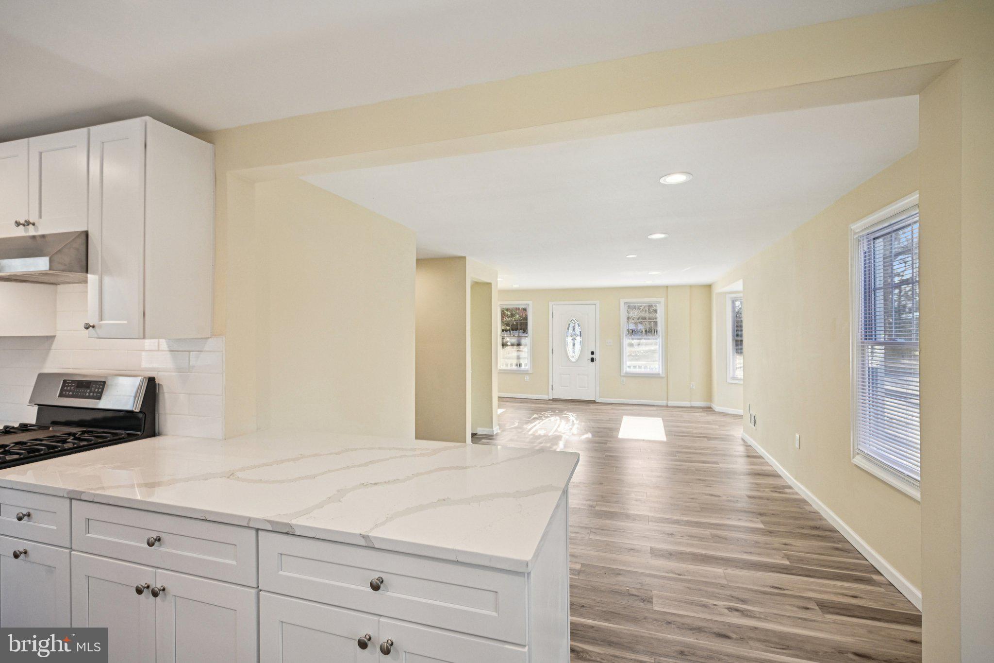 195 Chews Landing Road Clementon, NJ 08021 - Photo 17 of 48 195 Chews Landing Rd. Kitchen into Living Room