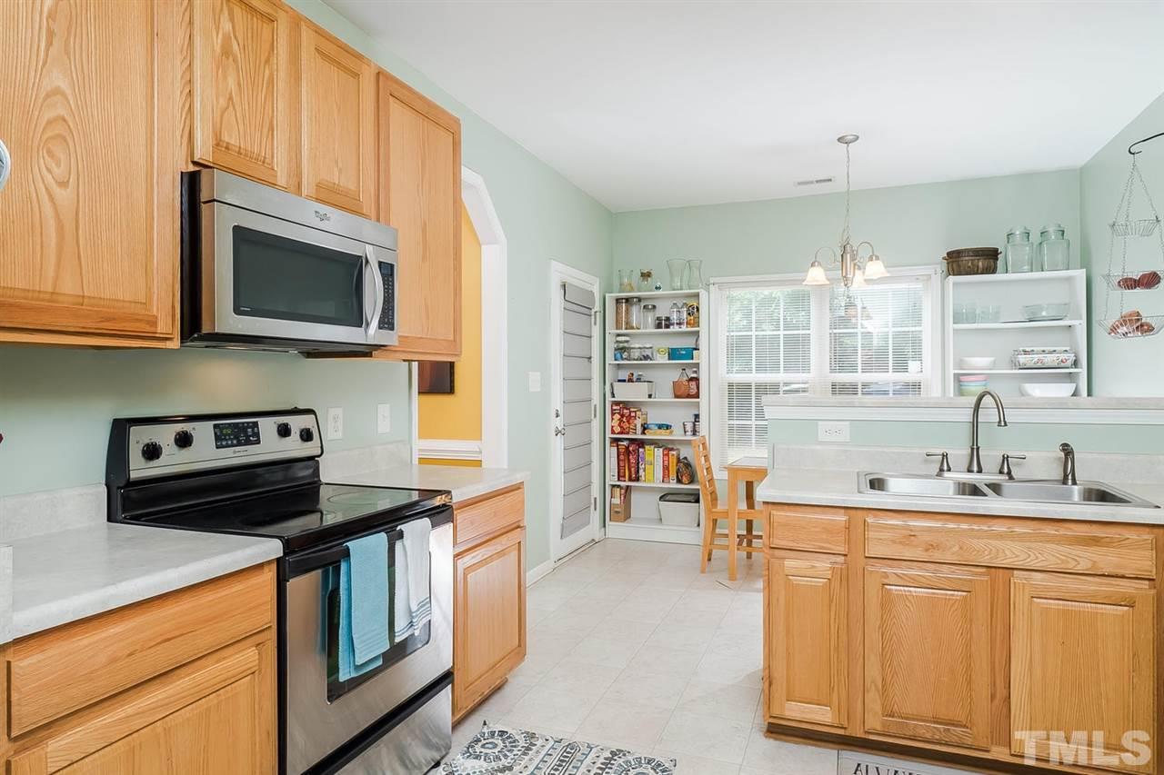 5910 Brambleberry Way Raleigh, NC 27616 - Photo 8 of 25 Gallery Image 8