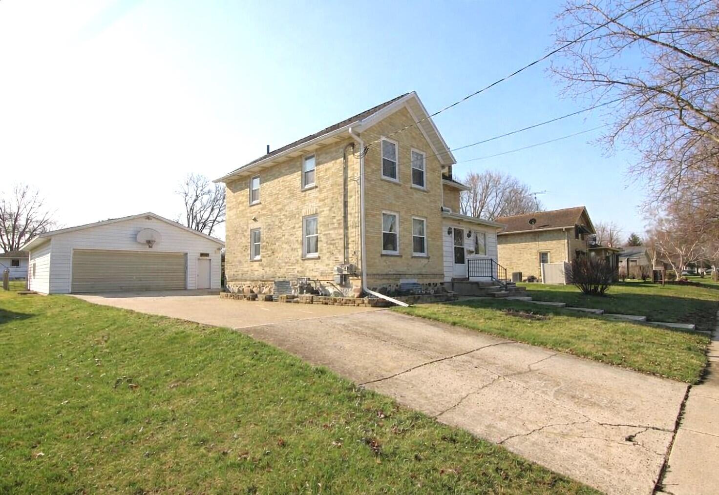 1303 South 9th Street Watertown, WI 53094 - Photo 1 of 18 Main