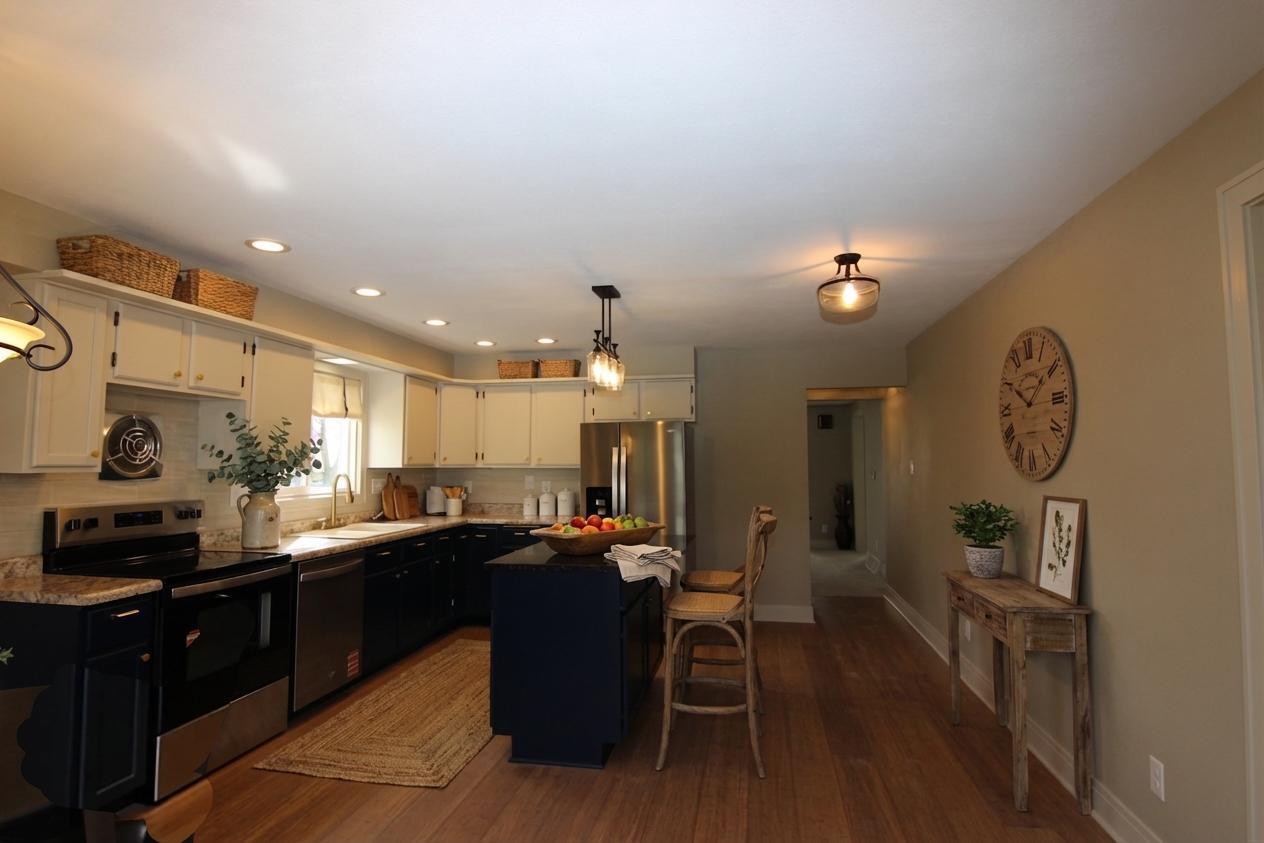 1303 South 9th Street Watertown, WI 53094 - Photo 4 of 18 Kitchen
