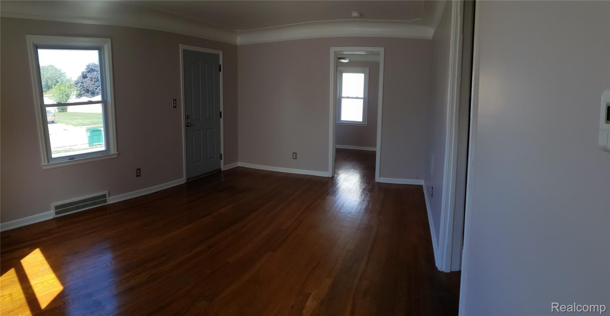 22094 Rausch Avenue Eastpointe, MI 48021 - Photo 27 of 28 20200812_121926.jpg