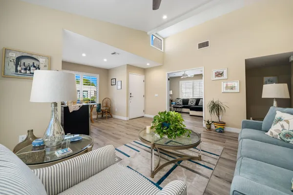 $2,700 | 255 VÃa Rengo, Palm Desert, CA 92260