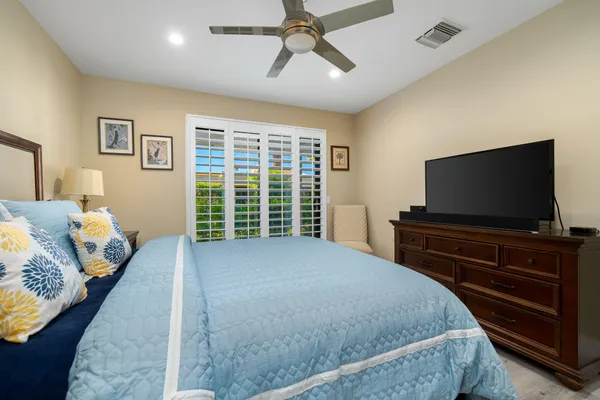 $2,700 | 255 VÃa Rengo, Palm Desert, CA 92260