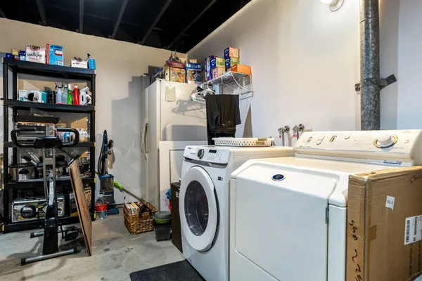 $2,700 | 255 VÃa Rengo, Palm Desert, CA 92260