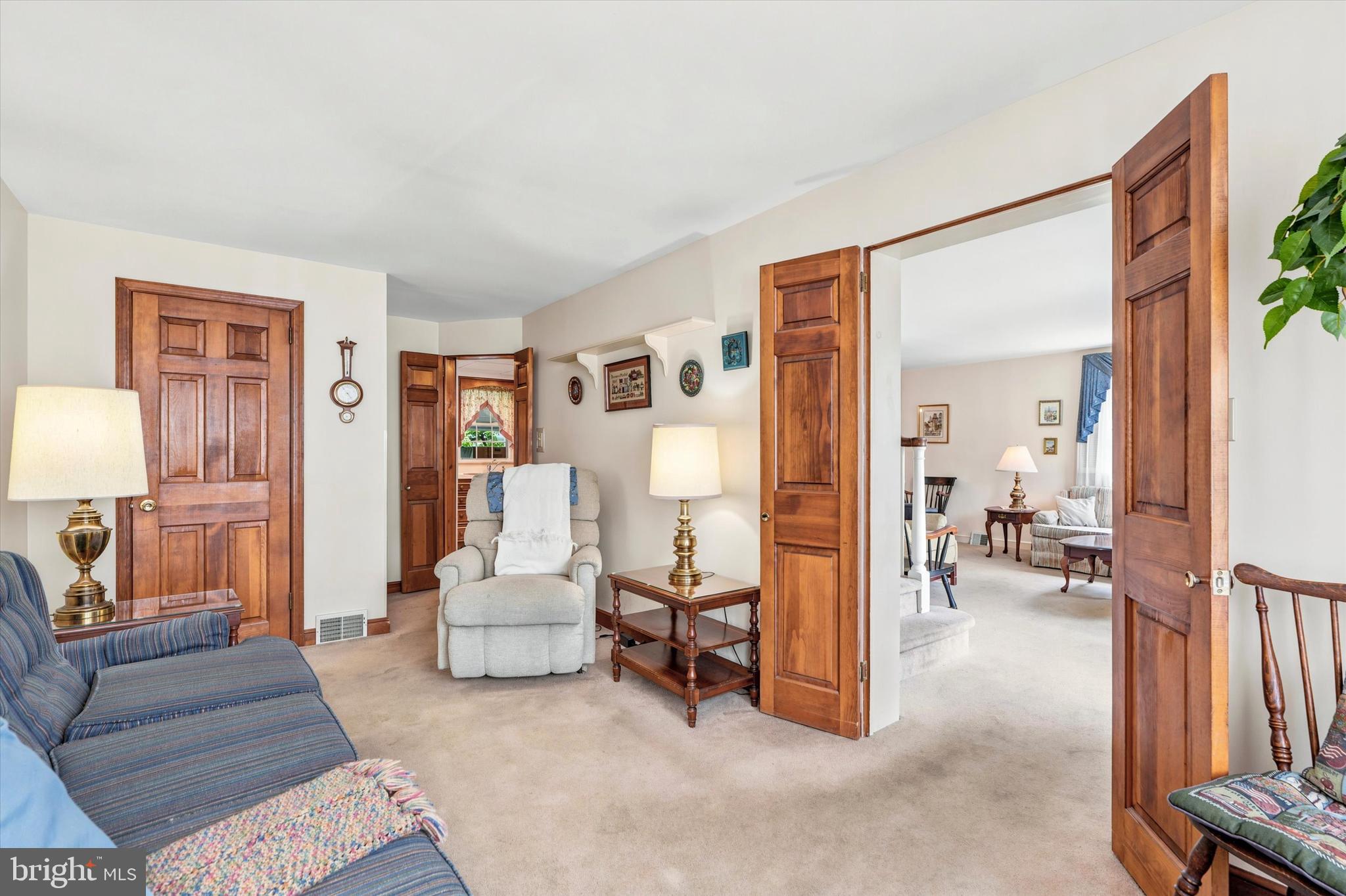 204 Flintlock Road Drexel Hill, PA 19026 - Photo 11 of 35