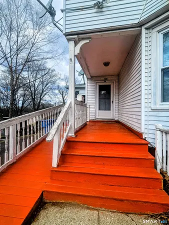 $2,400 | 53-55 Laurel Street, Unit 55, Manchester, CT 06040