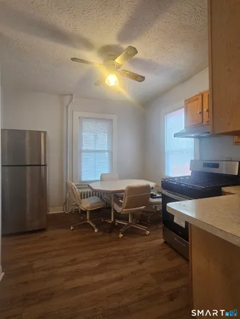 $2,400 | 53-55 Laurel Street, Unit 55, Manchester, CT 06040