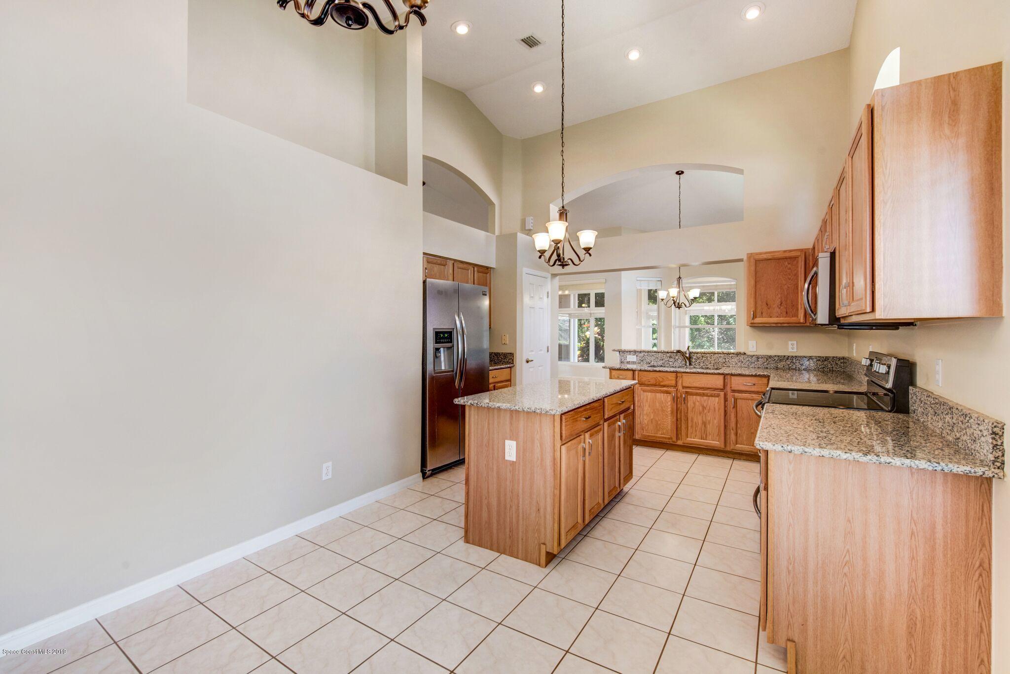 468 Renaissance Avenue Melbourne, FL 32940 - Photo 12 of 27 Kitchen 3