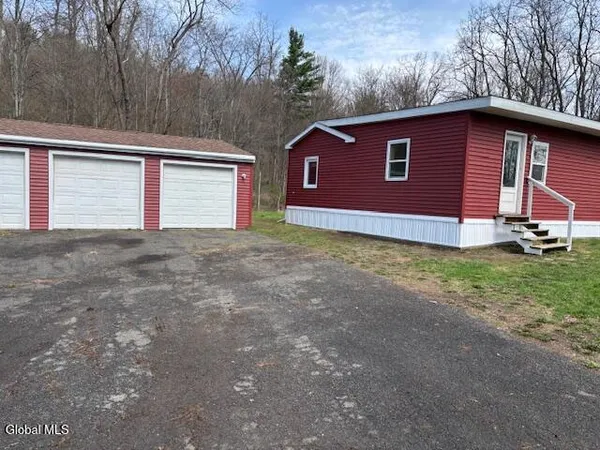 $259,000 | 55 Mason Lane, Troy, NY 12180