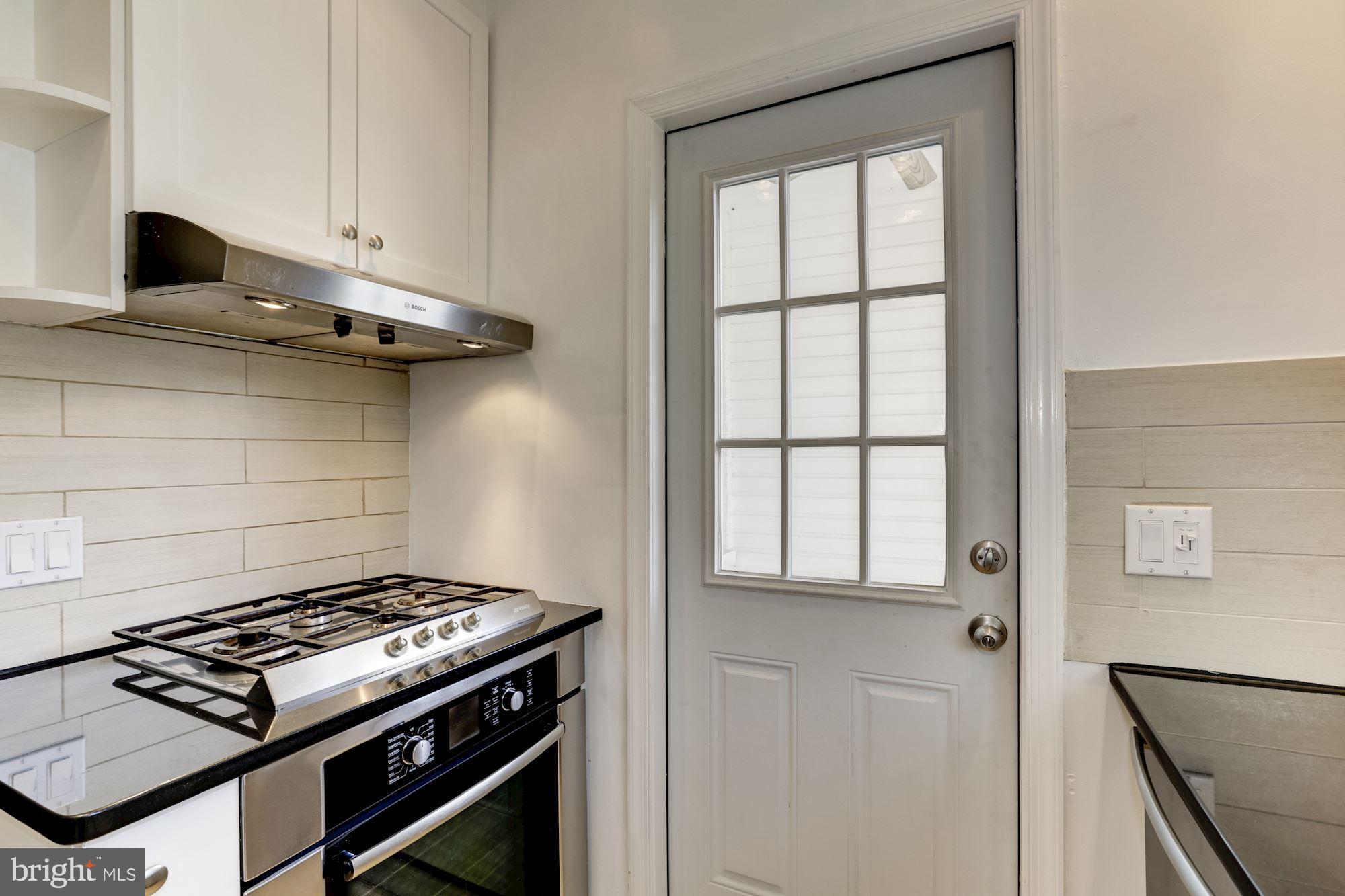 3018 Cambridge Place Northwest Washington, DC 20007 - Photo 15 of 44