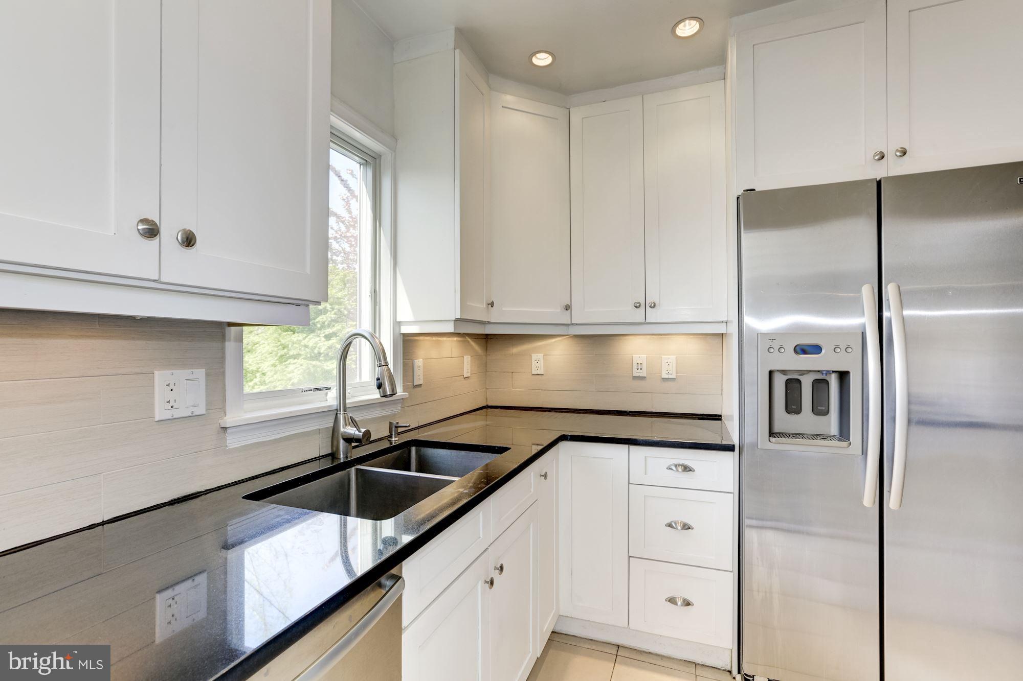 3018 Cambridge Place Northwest Washington, DC 20007 - Photo 16 of 44