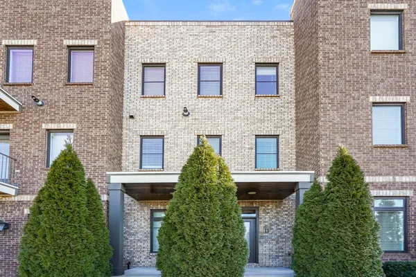 $2,649 | 6813 Charlotte Pike, Unit 11, Nashville, TN 37209