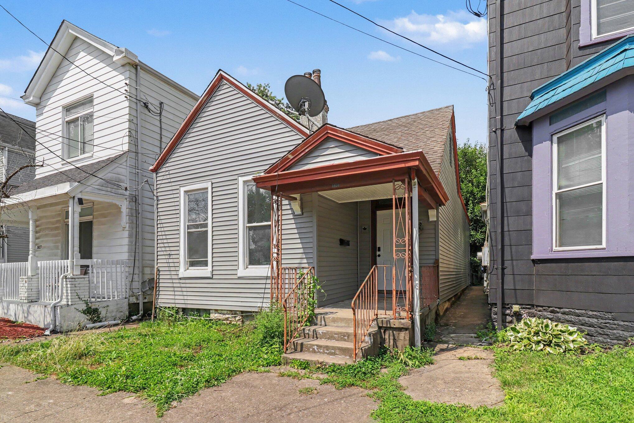 1825 Scott Street Covington, KY 41014 - Photo 2 of 24 002_file_4901