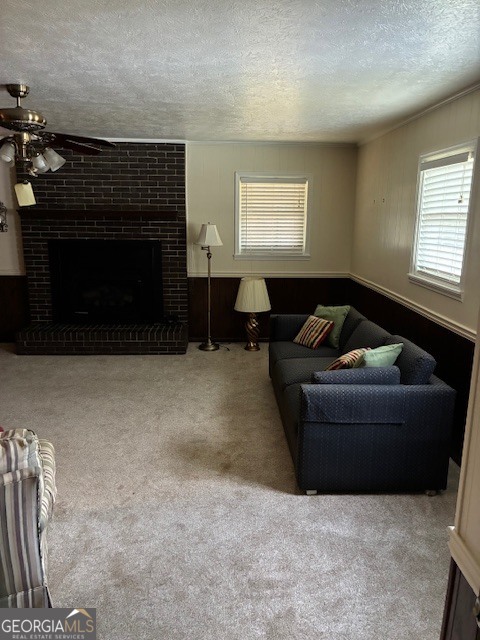451 Underwood Road Milledgeville, GA 31061 - Photo 16 of 24 a living room with furniture and a fireplace