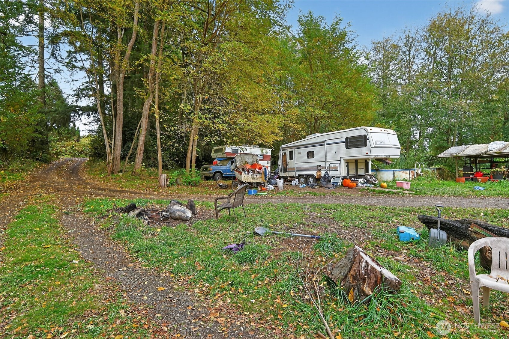 11941 Schold Road Northwest Silverdale, WA 98383 - Photo 28 of 35 a front view of a house with garden