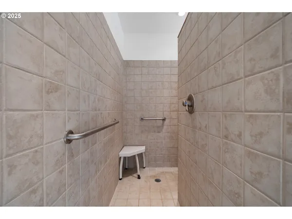 $1,199,000 | 4612 Northeast I Avenue, Neotsu, OR 97364