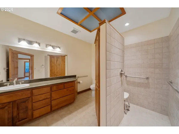 $1,199,000 | 4612 Northeast I Avenue, Neotsu, OR 97364