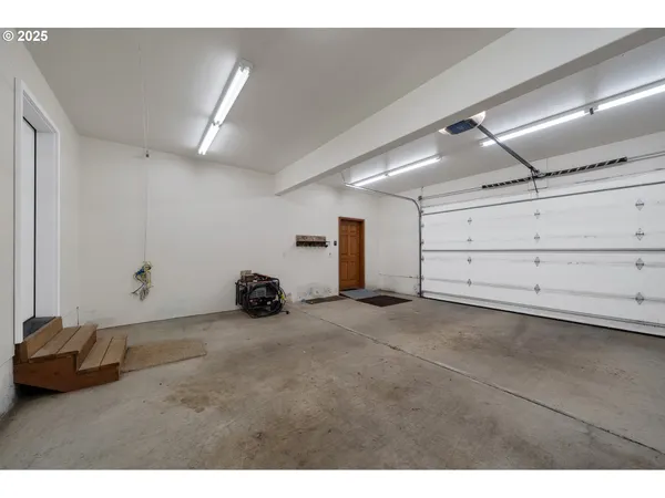 $1,199,000 | 4612 Northeast I Avenue, Neotsu, OR 97364