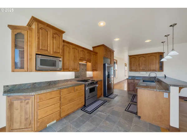 $1,199,000 | 4612 Northeast I Avenue, Neotsu, OR 97364