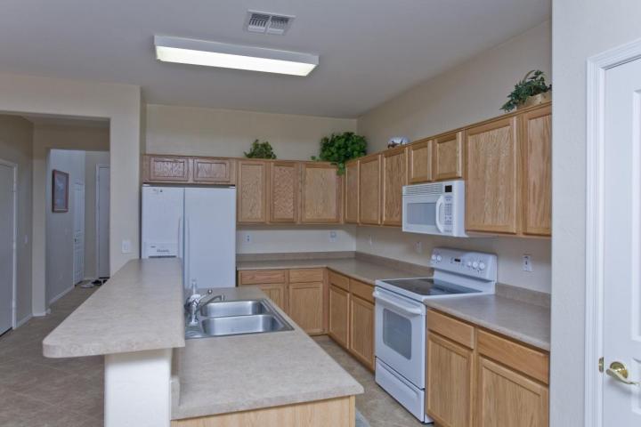 3815 East Chickadee Road Gilbert, AZ 85297 - Photo 2 of 9 Kitchen