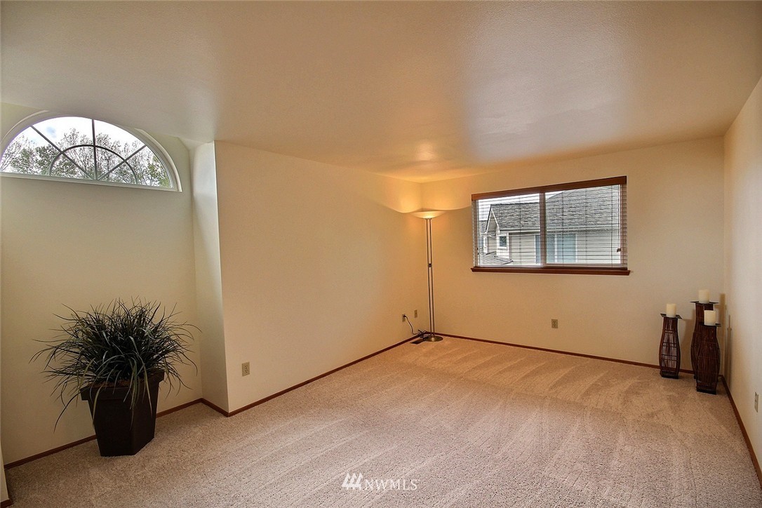 10340 Southeast 187th Place Renton, WA 98055 - Photo 13 of 21