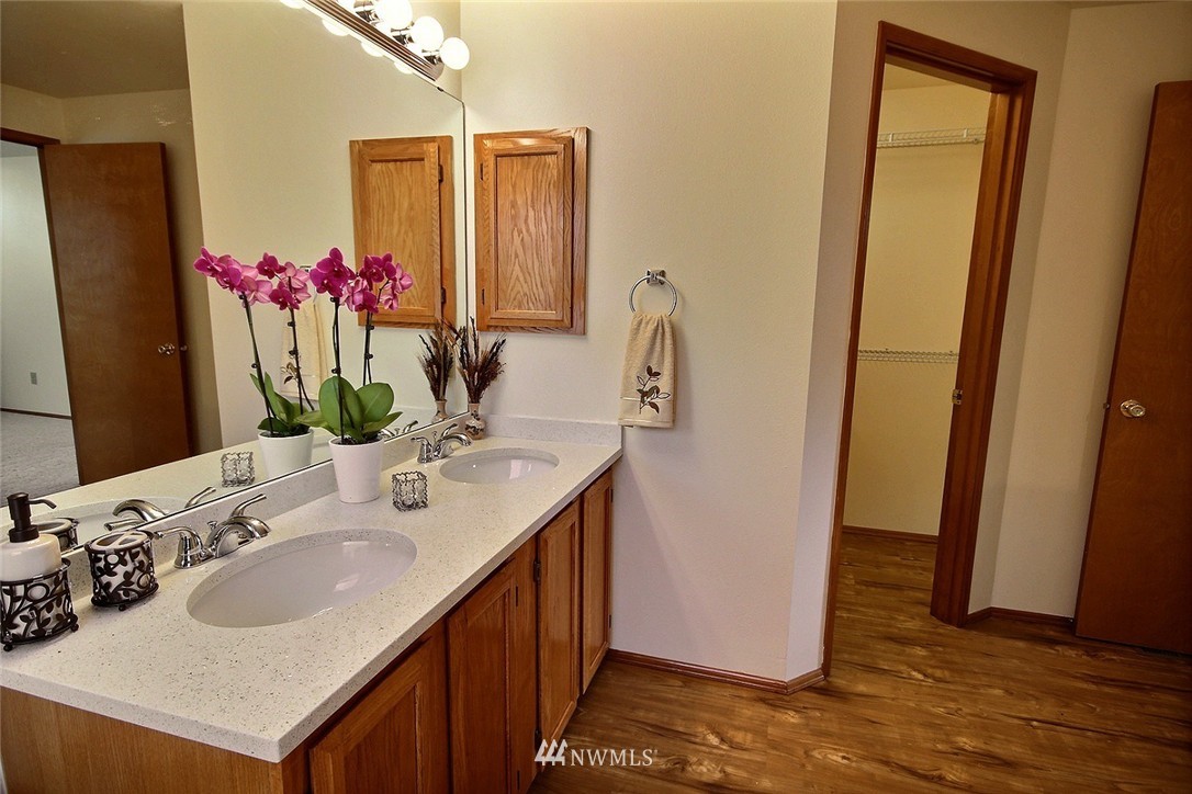 10340 Southeast 187th Place Renton, WA 98055 - Photo 16 of 21