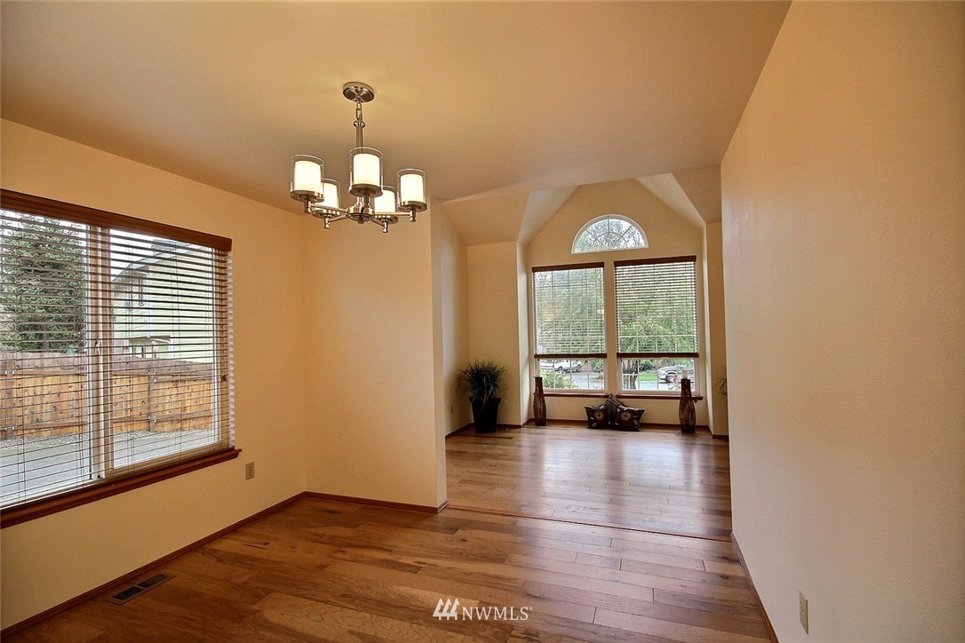10340 Southeast 187th Place Renton, WA 98055 - Photo 6 of 21