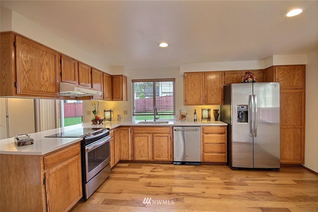 10340 Southeast 187th Place Renton, WA 98055 - Photo 7 of 21