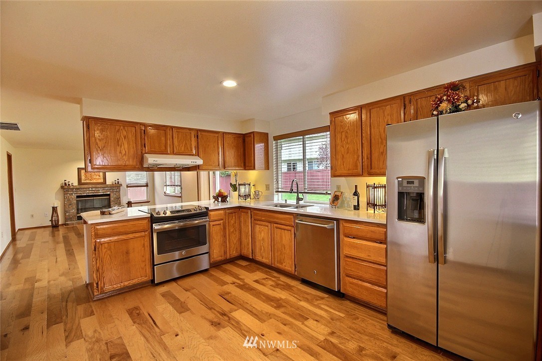 10340 Southeast 187th Place Renton, WA 98055 - Photo 8 of 21