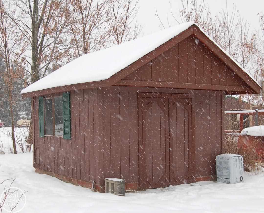 3580 Howland Road Almont, MI 48003 - Photo 34 of 38 Garden and potting shed