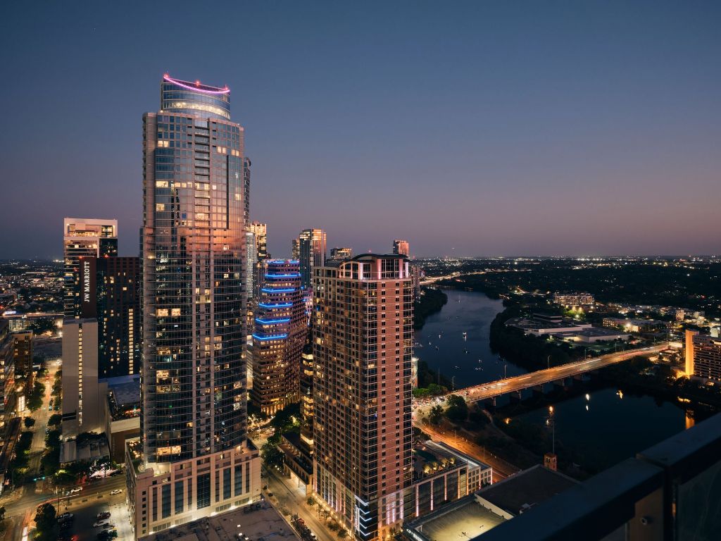 210 Lavaca Street, Unit 3504 Austin, TX 78701 - Photo 36 of 40 a city view