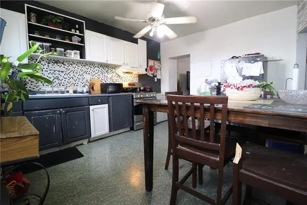 $54,900 | 1611 Ridge Avenue, Braddock, PA 15104