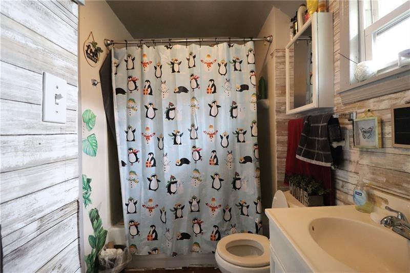 1611 Ridge Avenue Braddock, PA 15104 - Photo 17 of 31