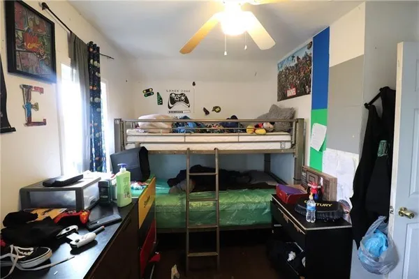 $54,900 | 1611 Ridge Avenue, Braddock, PA 15104