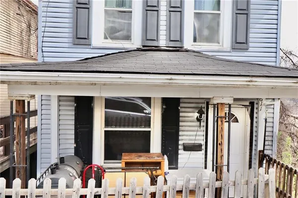 $54,900 | 1611 Ridge Avenue, Braddock, PA 15104