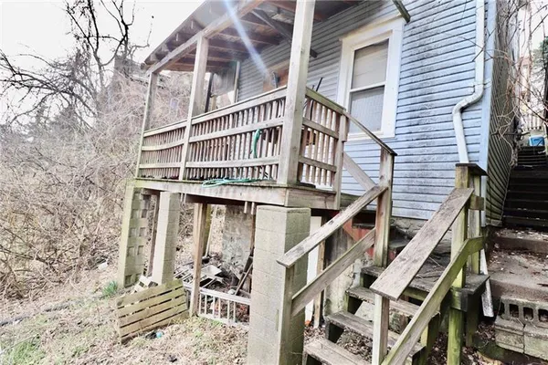 $54,900 | 1611 Ridge Avenue, Braddock, PA 15104