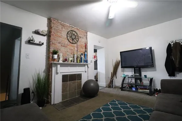$54,900 | 1611 Ridge Avenue, Braddock, PA 15104
