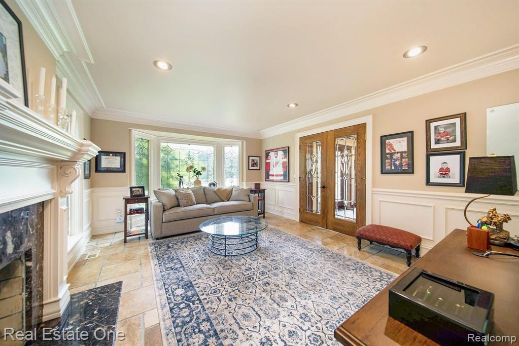 2938 Eagle Court Rochester Hills, MI 48309 - Photo 17 of 63