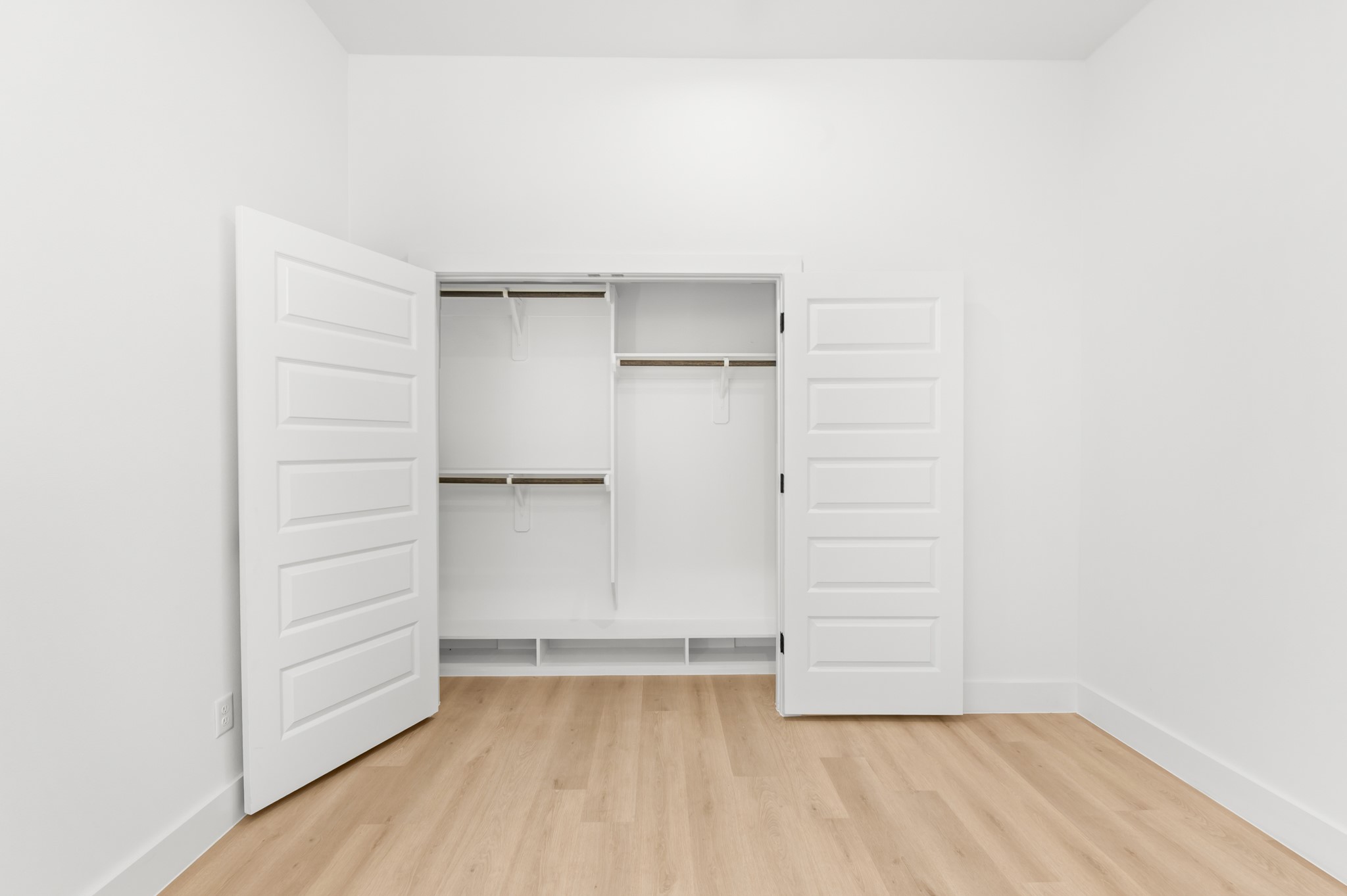 5903 Doolittle Boulevard Houston, TX 77033 - Photo 19 of 30 a view of an empty walk in closet