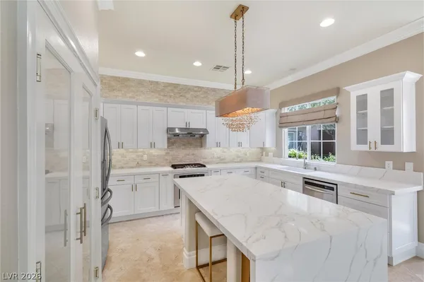 $3,975 | 1944 Granemore Street, Las Vegas, NV 89135
