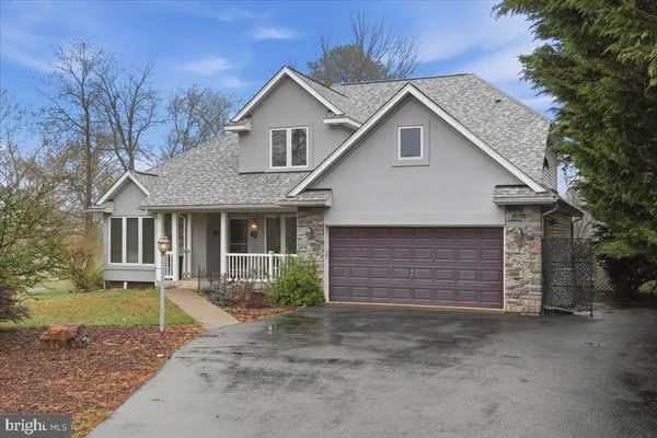 $485,000 | 463 Wampum Lane, Hedgesville, WV 25427