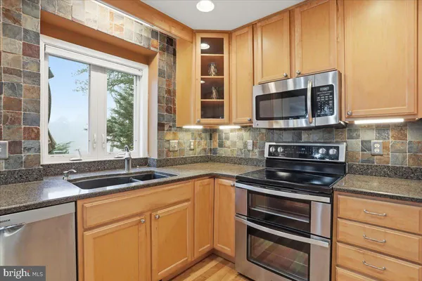 $485,000 | 463 Wampum Lane, Hedgesville, WV 25427