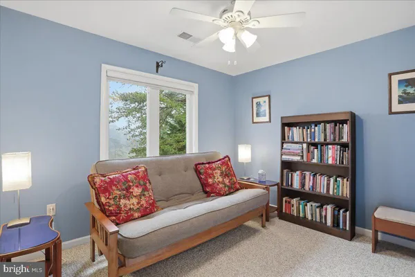 $485,000 | 463 Wampum Lane, Hedgesville, WV 25427